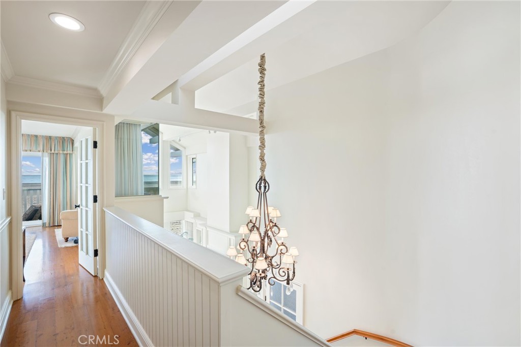 1008 West Oceanfront Newport Beach, CA 92661 - Photo 38 of 59 a very nice looking room with a large window