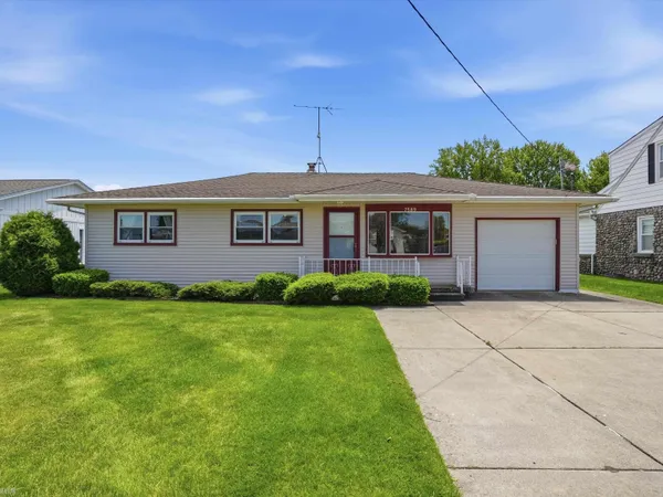 $350,000 | 7589 Colony Drive, Algonac, MI 48001