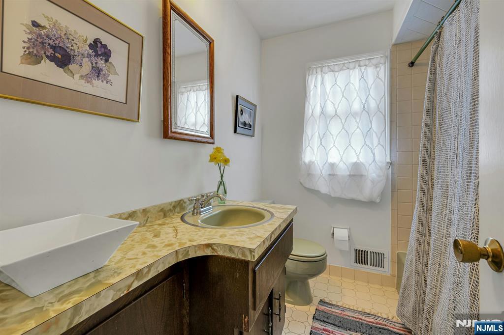 1463 Springfield Avenue New Providence, NJ 07974 - Photo 18 of 27