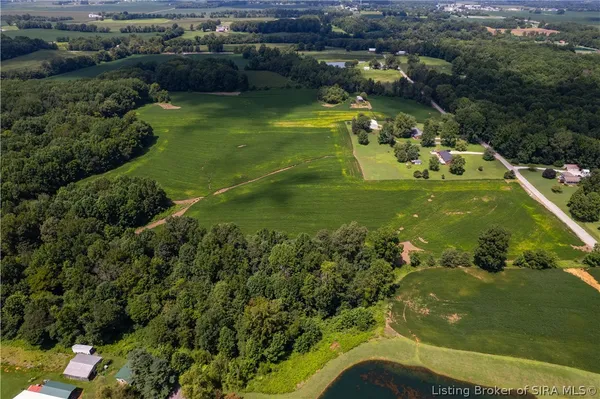 $300,000 | 872 County Road 350 West, Rockport, IN 47635