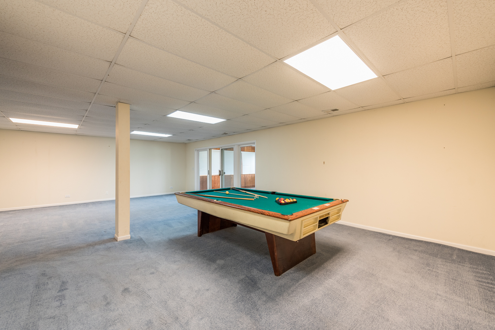 1146 Edgewater Lane Antioch, IL 60002 - Photo 20 of 23 a room with pool table and windows