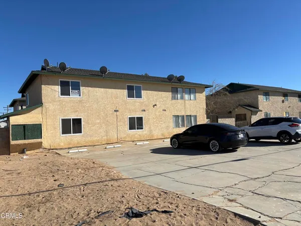 $1,300 | 20961 83rd Street, Unit 6, California City, CA 93505