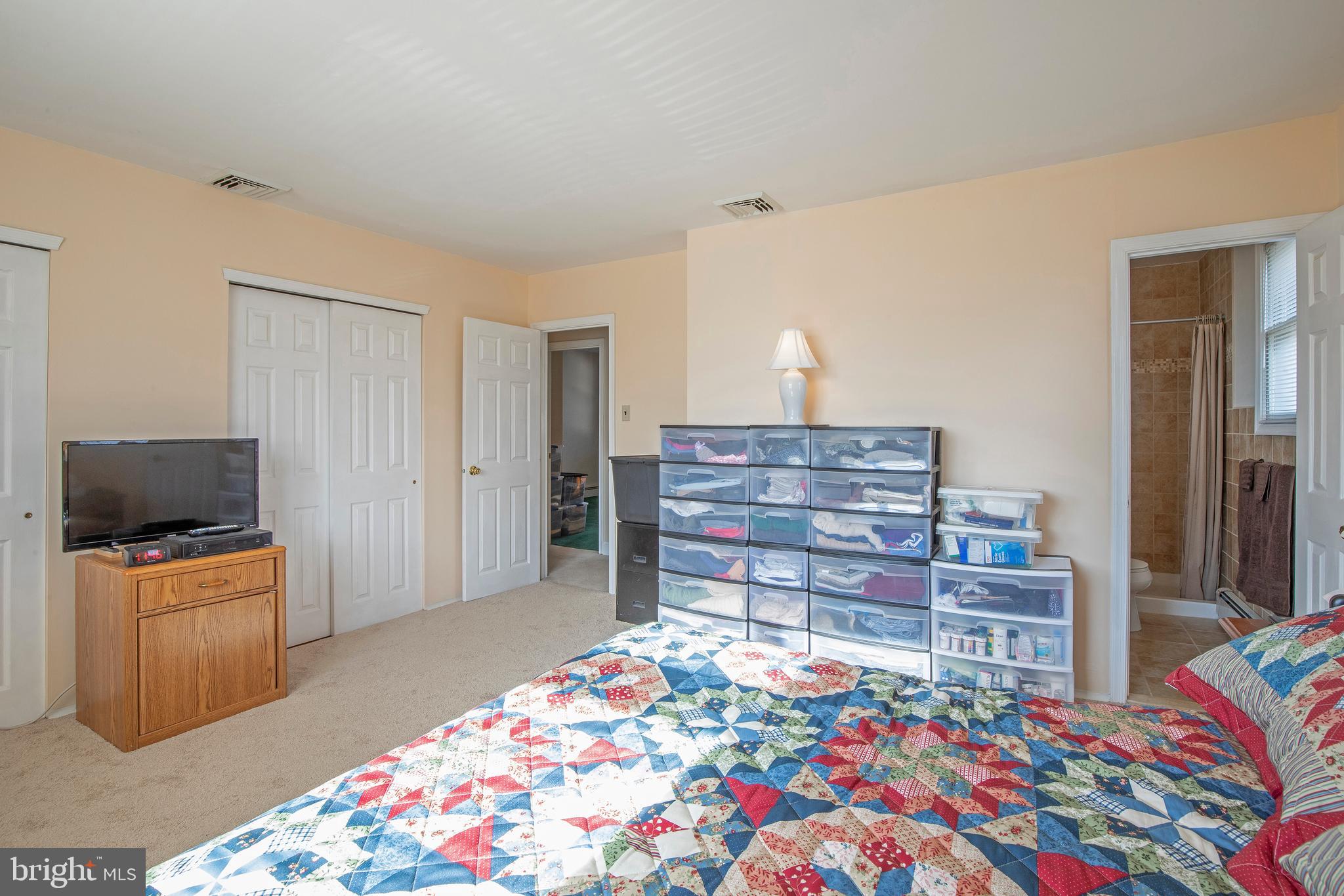 34 East Robin Road Holland, PA 18966 - Photo 20 of 38 Master Bedroom