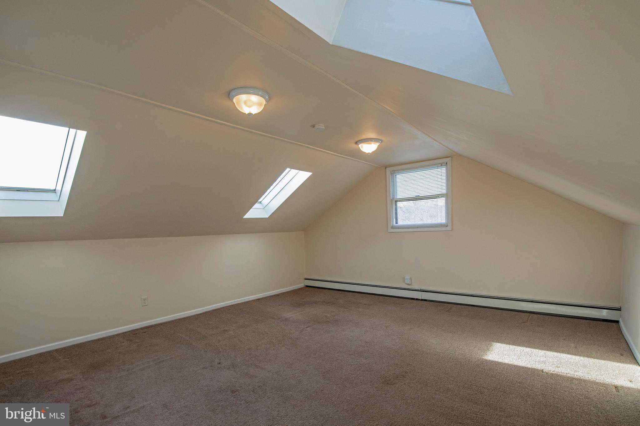 34 East Robin Road Holland, PA 18966 - Photo 25 of 38 5th bedroom with skylights