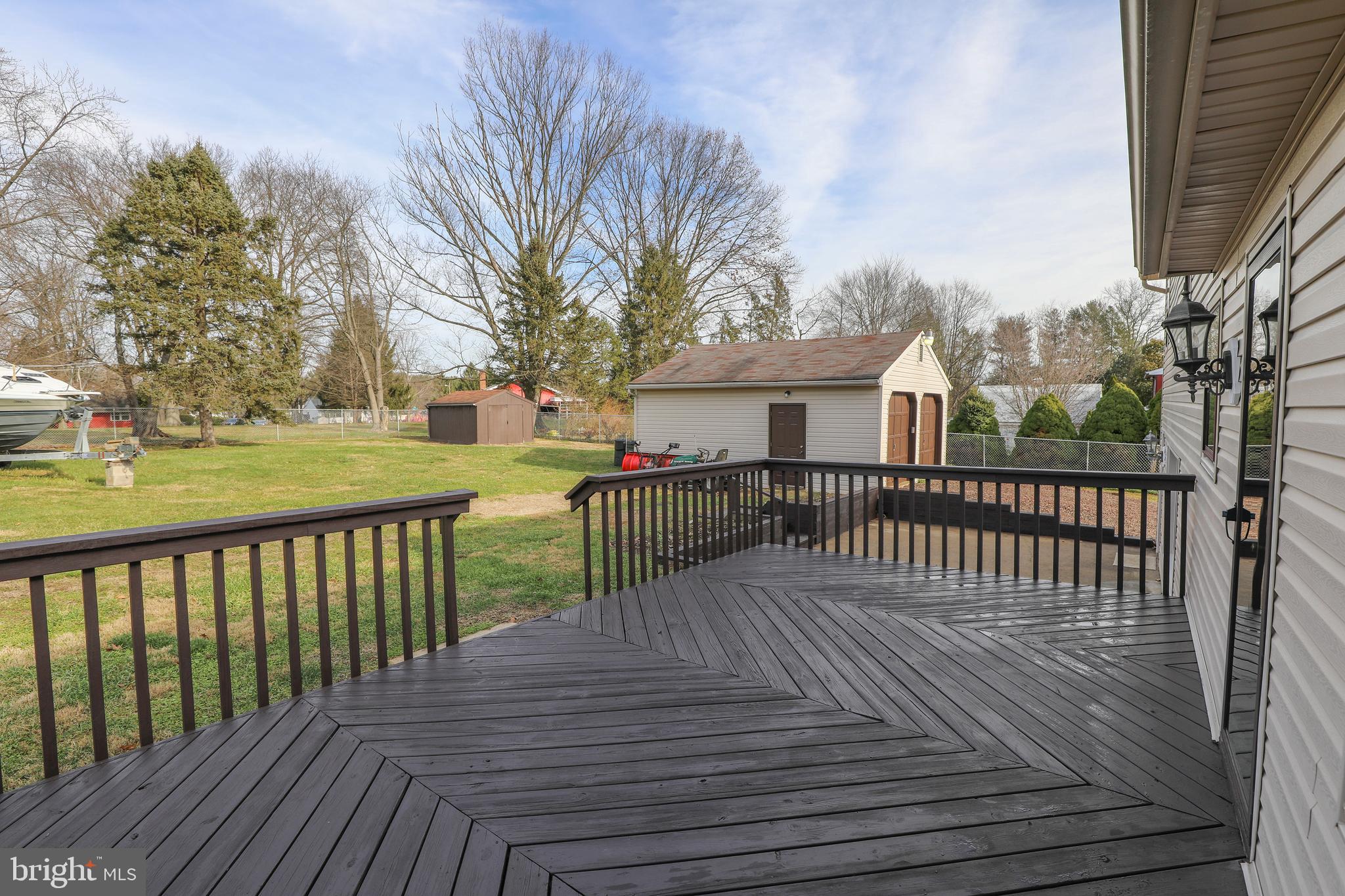 34 East Robin Road Holland, PA 18966 - Photo 30 of 38 Deck