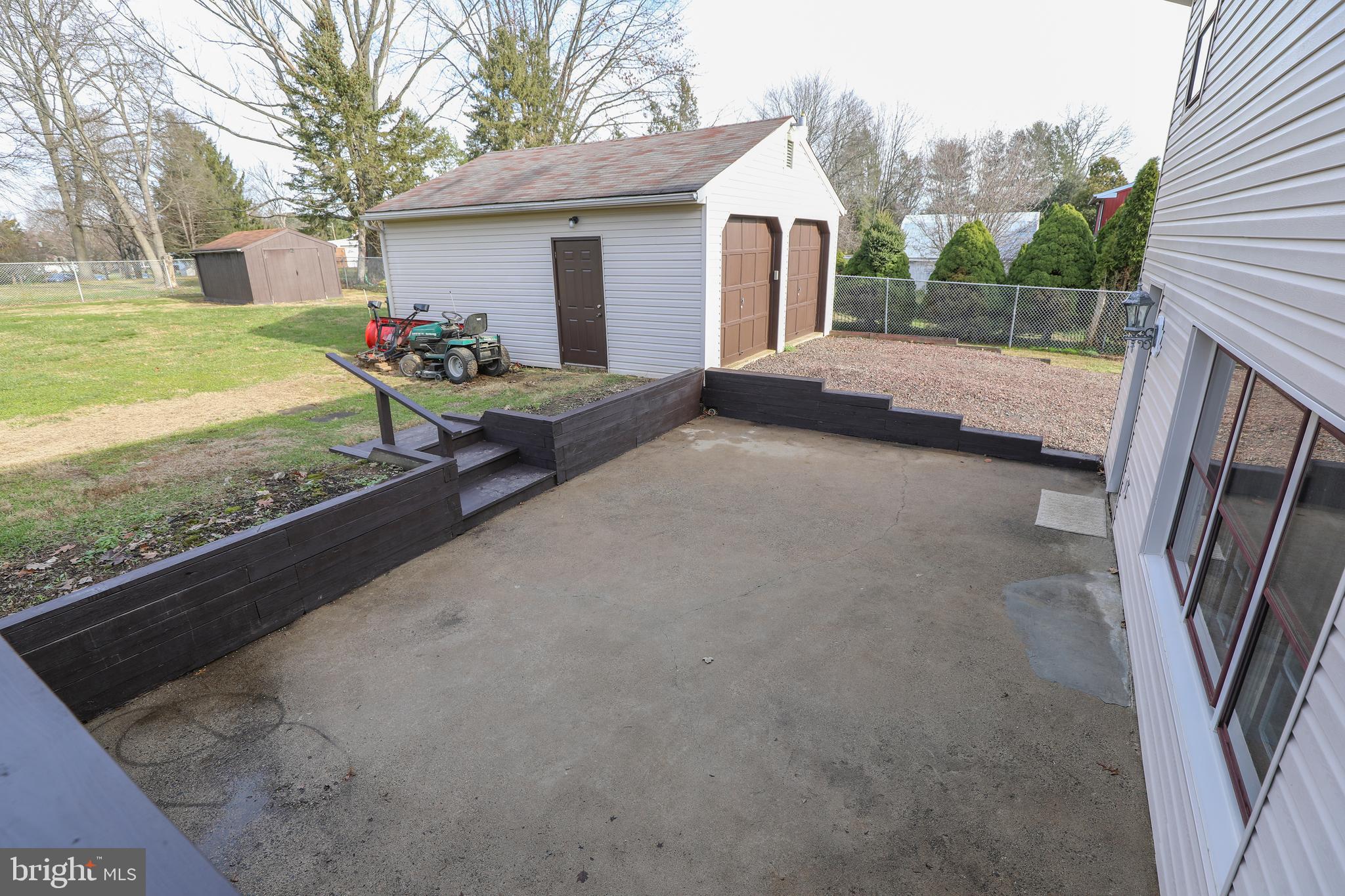 34 East Robin Road Holland, PA 18966 - Photo 32 of 38 Patio