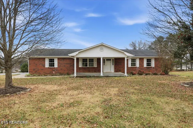 $398,000 | 10050 Rutledge Pike, Corryton, TN 37721