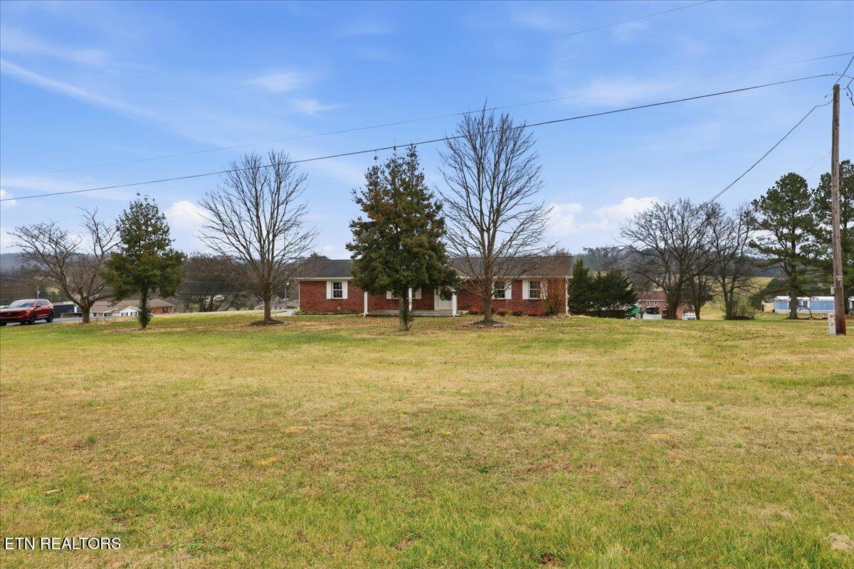 10050 Rutledge Pike Corryton, TN 37721 - Photo 3 of 20 19-007_7K9A2229