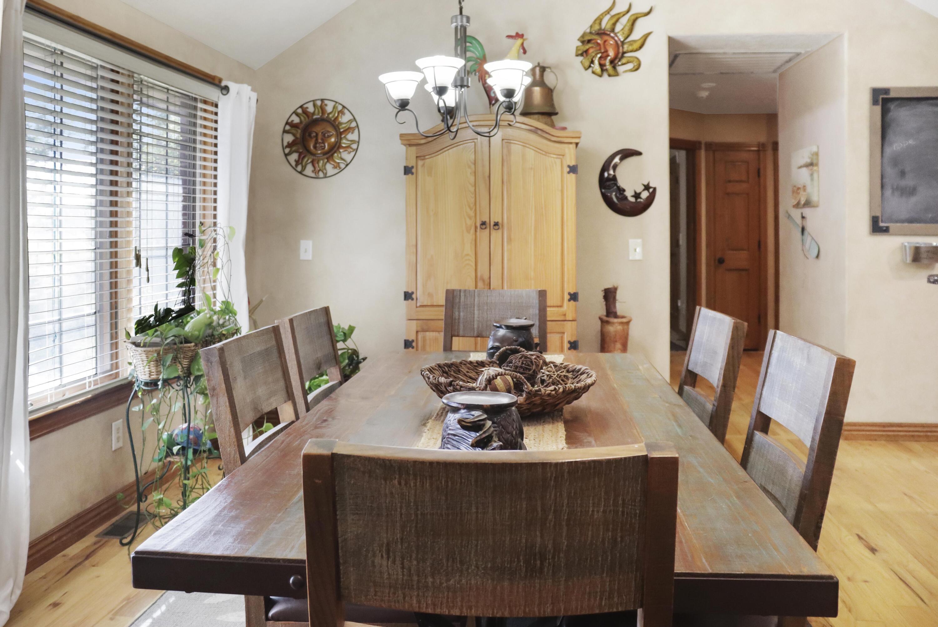 588 East Southernview Road Ozark, MO 65721 - Photo 17 of 37 Dining Room