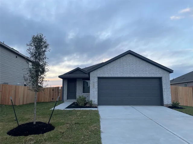 $186,040 | 5005 Freedom Lane, Bay City, TX 77414