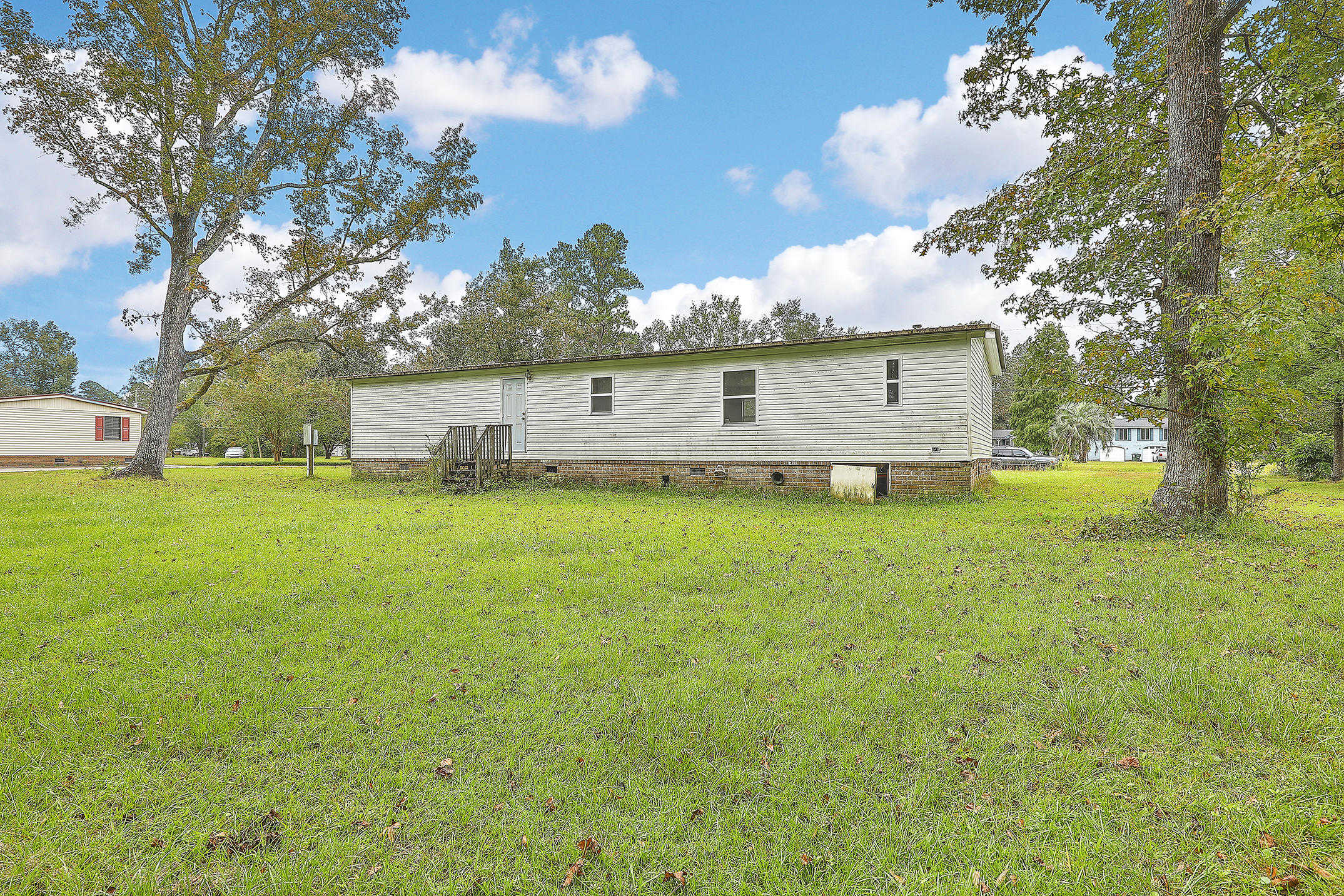 111 Vineyard Road Summerville, SC 29486 - Photo 22 of 25 1R3A2871_2_3_4_5_6_7
