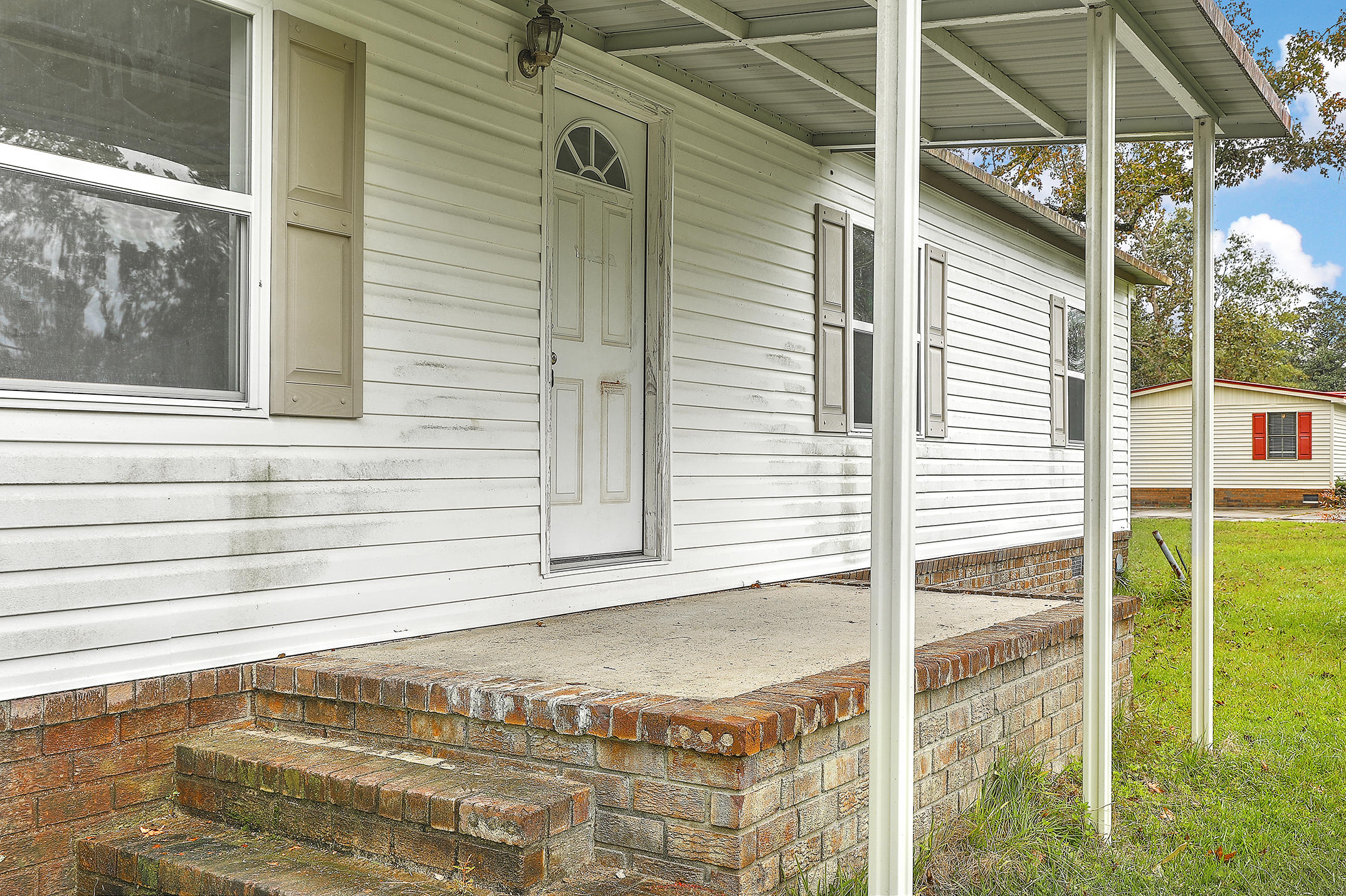 111 Vineyard Road Summerville, SC 29486 - Photo 4 of 25 1R3A2738_39_40_41_42_43_44