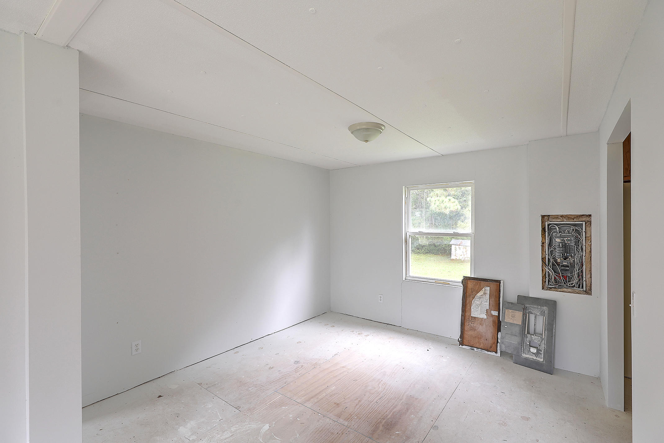 111 Vineyard Road Summerville, SC 29486 - Photo 8 of 25 1R3A2766_67_68_69_70_71_72