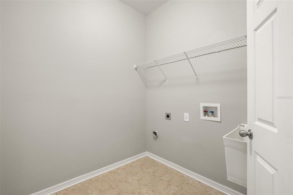10284 Newminster Loop Ruskin, FL 33573 - Photo 48 of 72