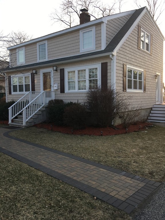 7 Hamilton Road Woburn, MA 01801 - Photo 1 of 14 Gallery Image 1