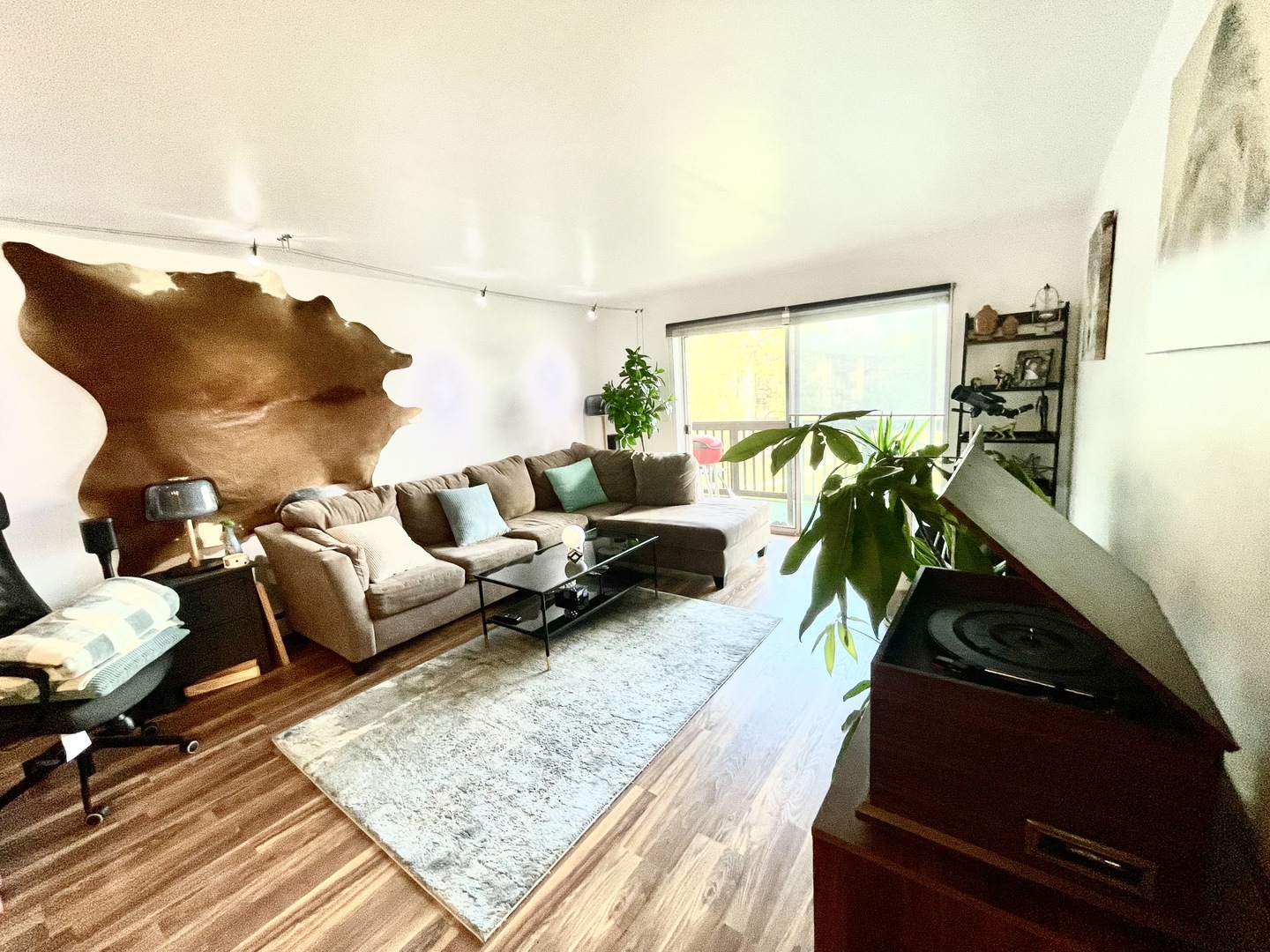 2218 South Goebbert Road, Unit 393 Arlington Heights, IL 60005 - Photo 3 of 15