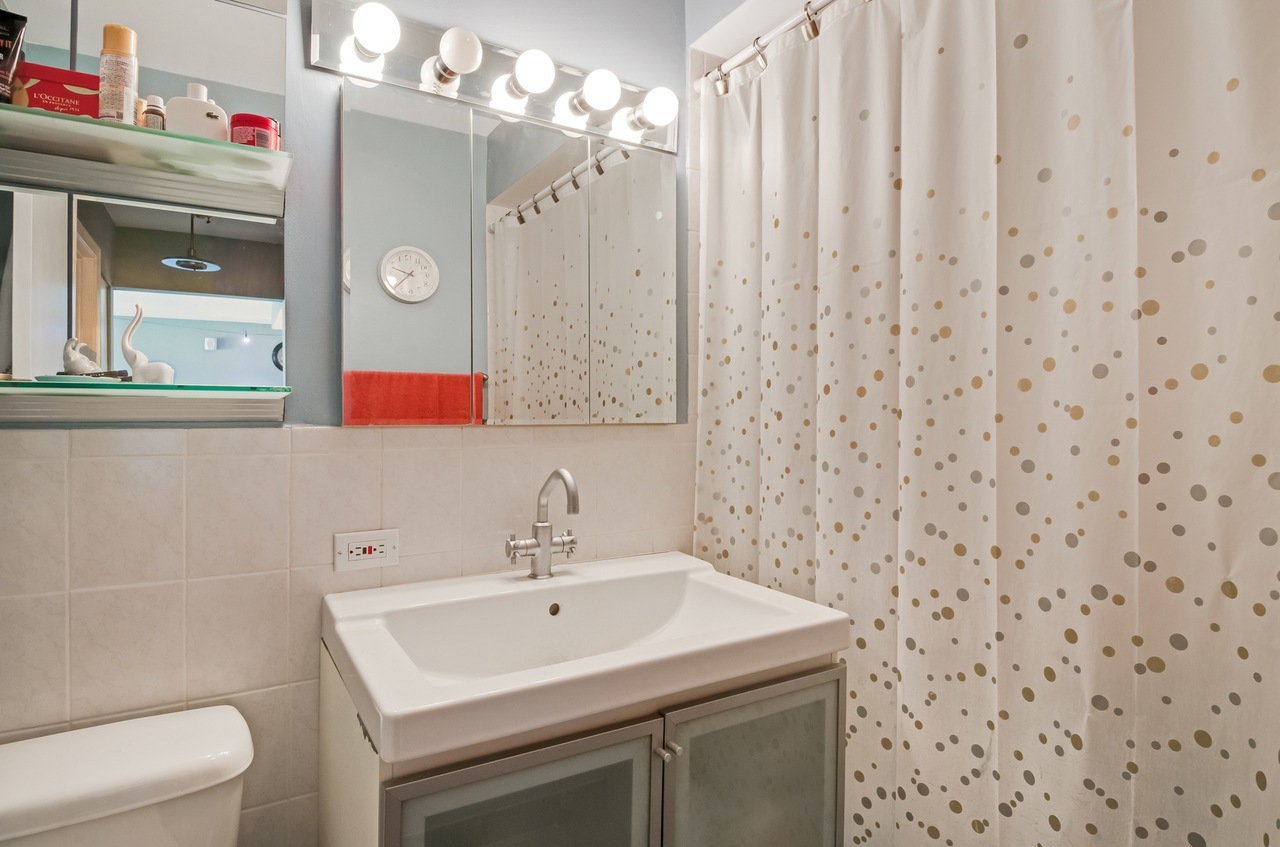 2218 South Goebbert Road, Unit 393 Arlington Heights, IL 60005 - Photo 9 of 15