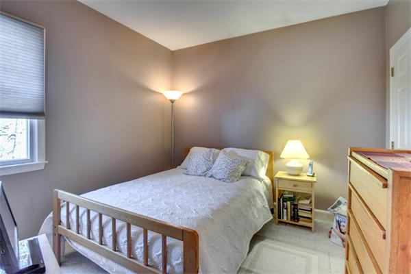 12 Dixfield Street Boston, MA 02127 - Photo 13 of 18