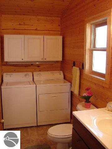 17250 Fowler Road Lake Ann, MI 49650 - Photo 17 of 19 1734293-16.JPG