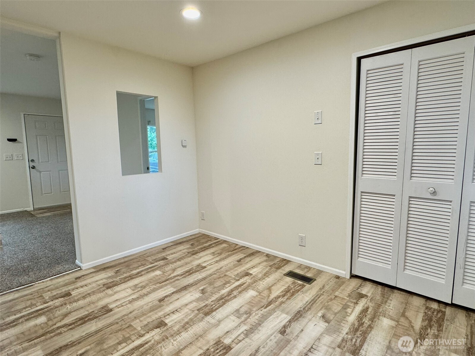 871 Spruce Street Southeast Olympia, WA 98503 - Photo 13 of 26