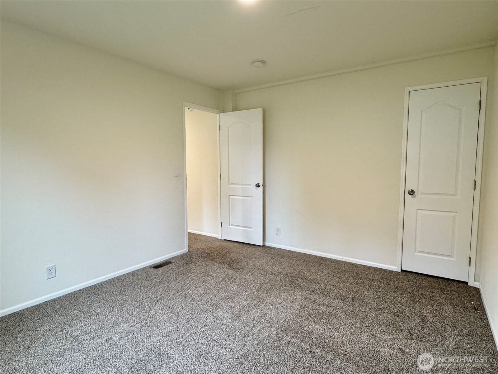 871 Spruce Street Southeast Olympia, WA 98503 - Photo 20 of 26