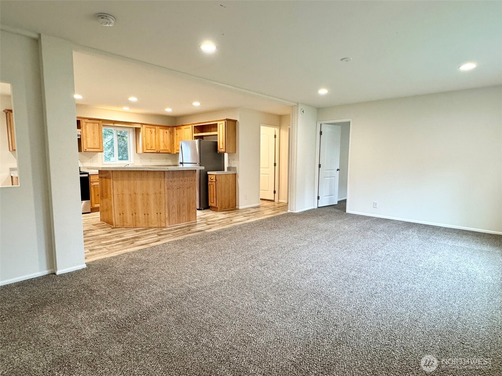 871 Spruce Street Southeast Olympia, WA 98503 - Photo 4 of 26