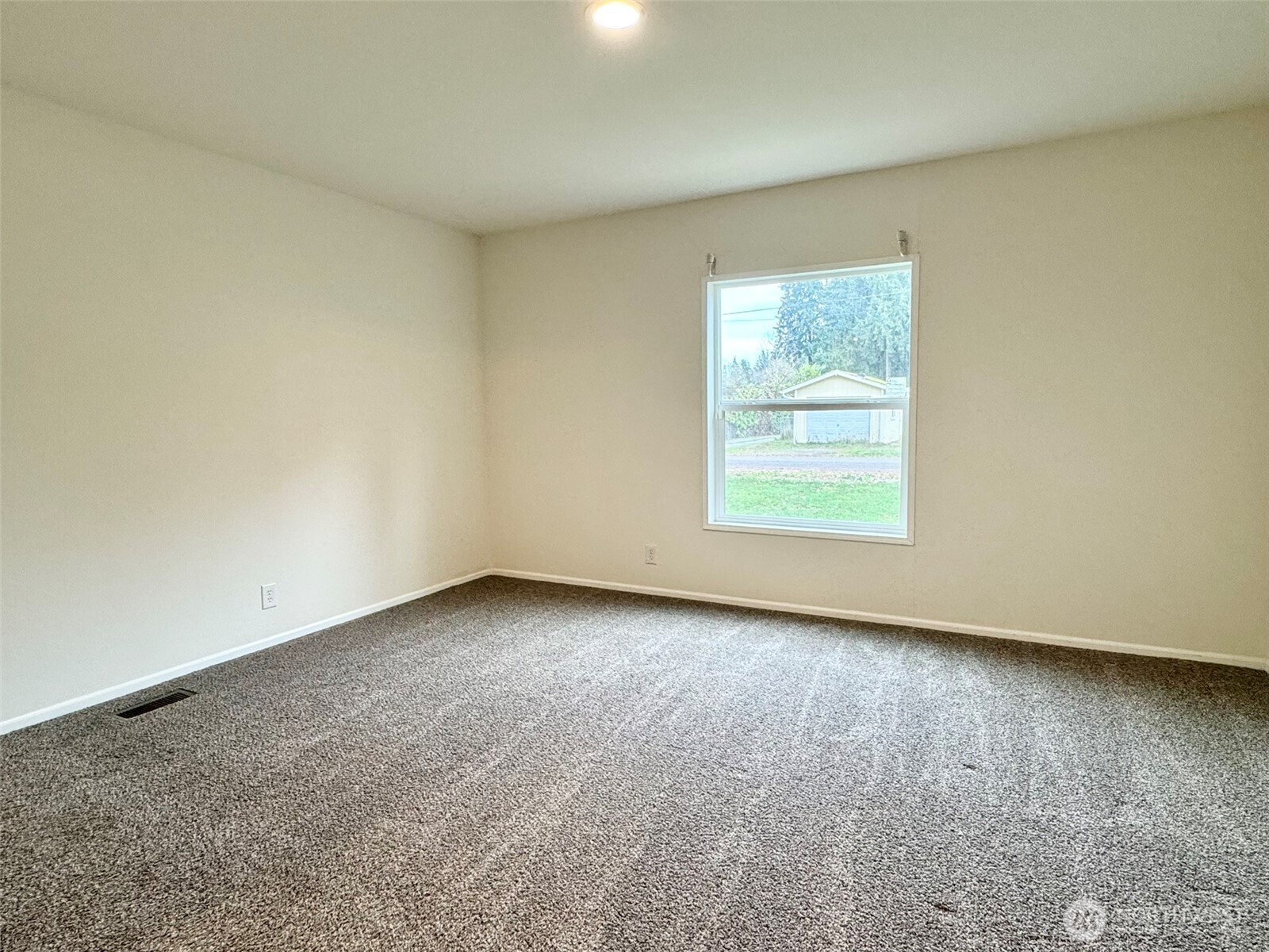 871 Spruce Street Southeast Olympia, WA 98503 - Photo 8 of 26