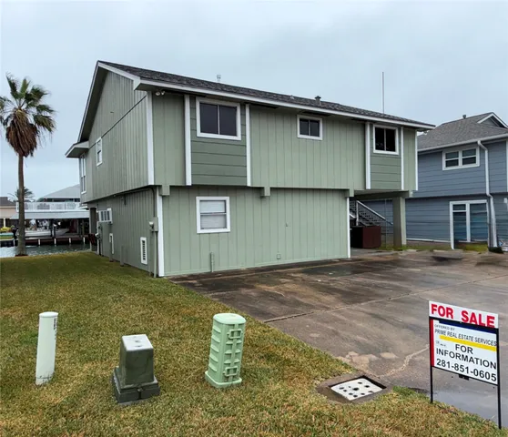 $385,000 | 969 Bonita Drive, Hitchcock, TX 77563