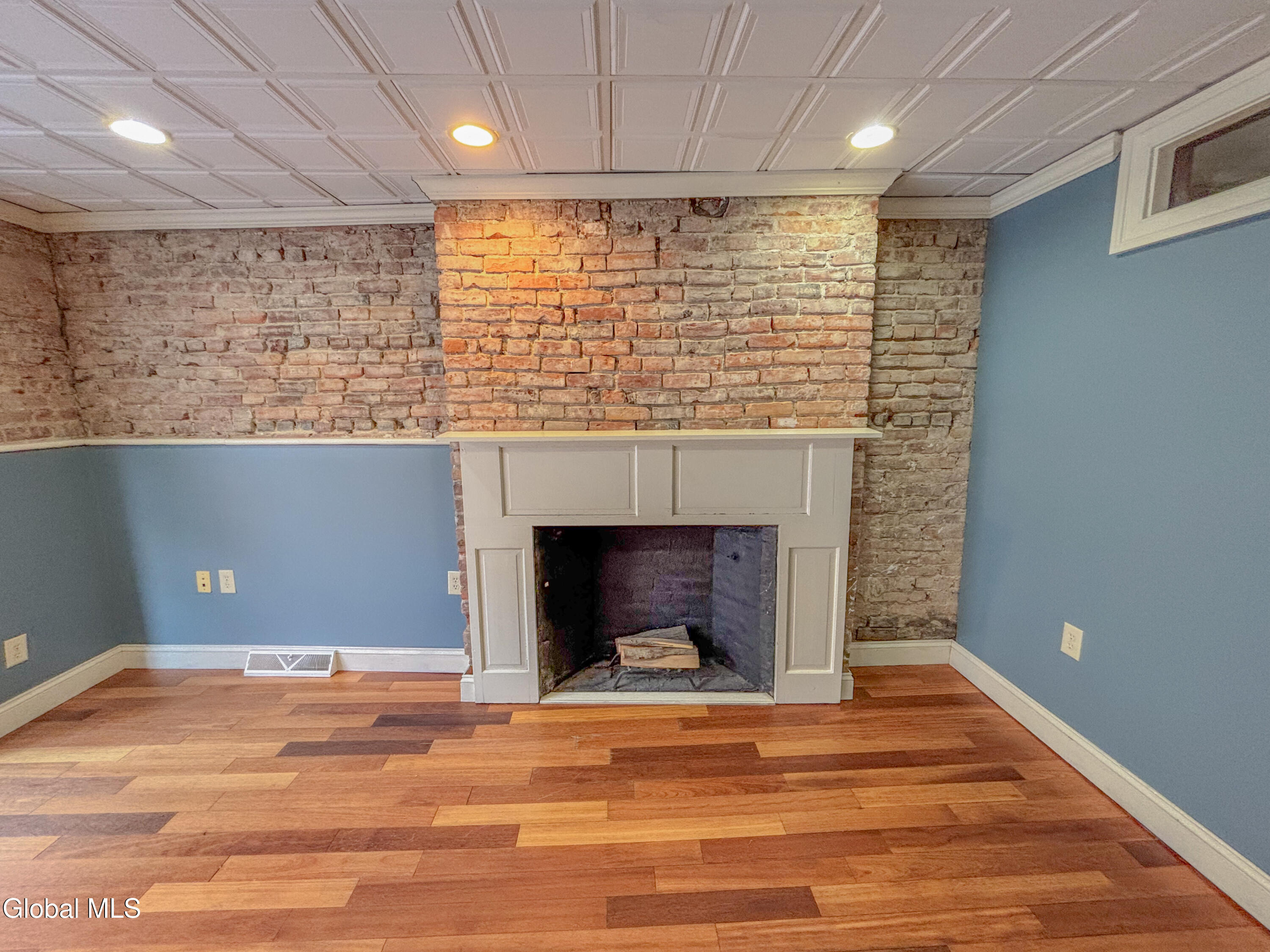 79 Columbia Street Albany, NY 12210 - Photo 5 of 20 IMG_6773