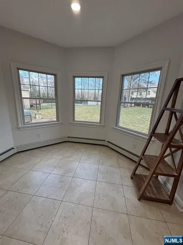 $1,899,999 | 124 Coopers Lane, River Vale, NJ 07675