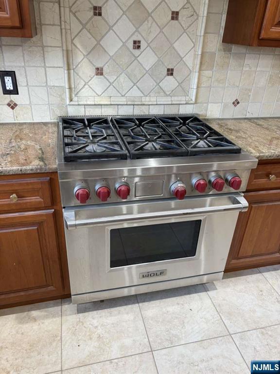 124 Coopers Lane River Vale, NJ 07675 - Photo 12 of 25 a utility room with washer and dryer