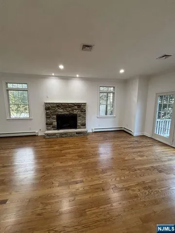 $1,899,999 | 124 Coopers Lane, River Vale, NJ 07675