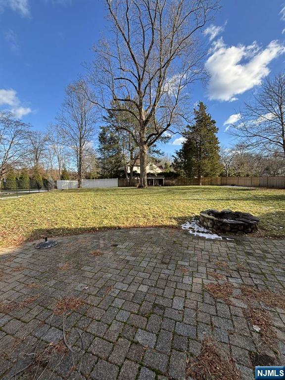 124 Coopers Lane River Vale, NJ 07675 - Photo 8 of 25 a view of an ocean and beach