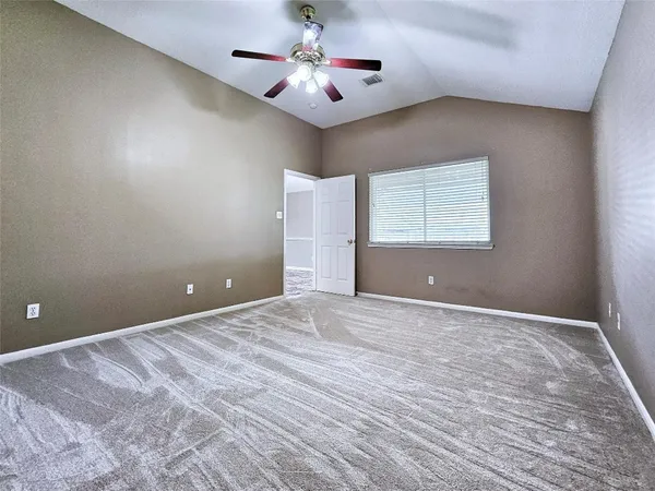 $1,950 | 16611 Creek Trail, Houston, TX 77084