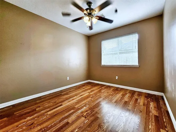 $1,950 | 16611 Creek Trail, Houston, TX 77084