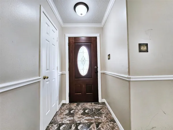 $1,850 | 16611 Creek Trail, Houston, TX 77084