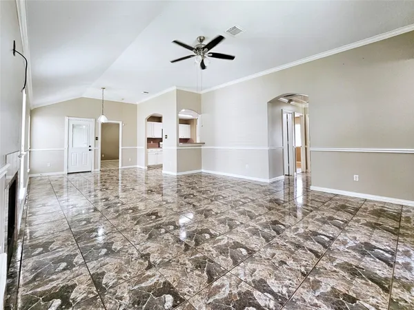 $1,850 | 16611 Creek Trail, Houston, TX 77084