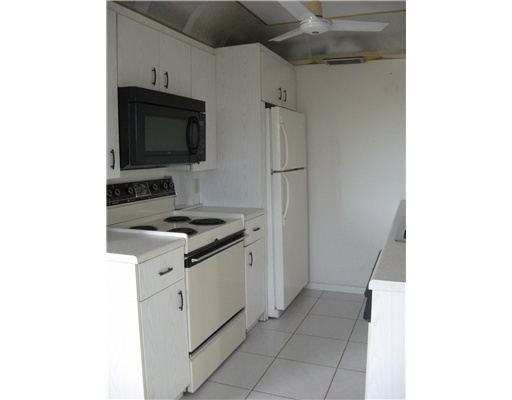 3097 Cornwall East, Unit 3097 Boca Raton, FL 33434 - Photo 4 of 7 Additional Photo