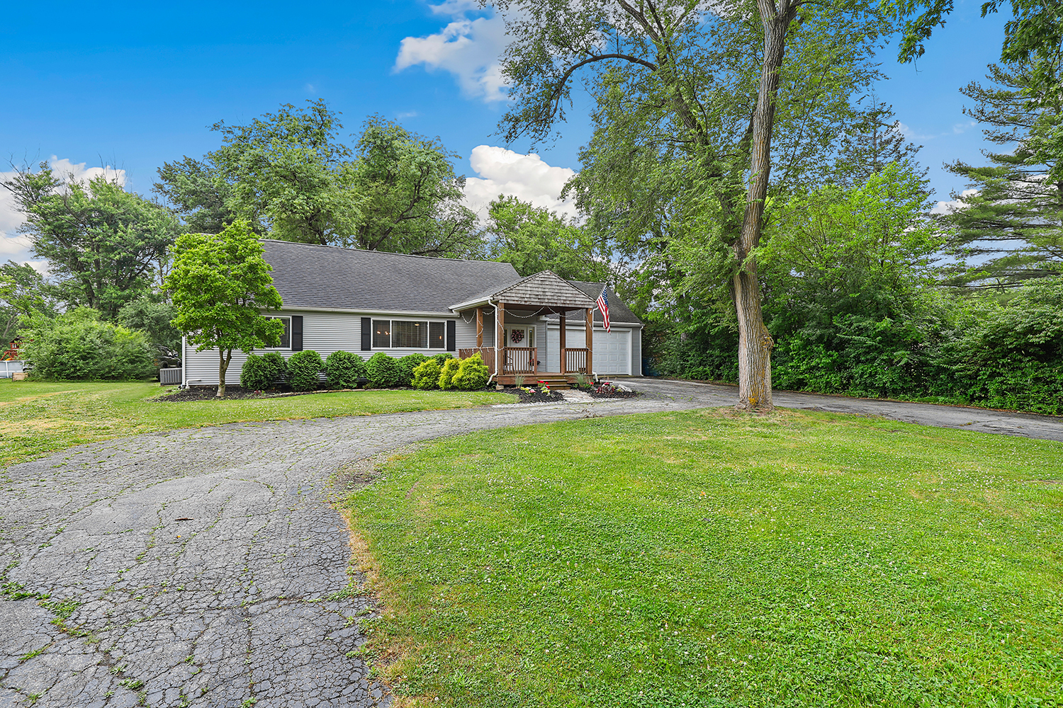 3433 Flossmoor Road Homewood, IL 60422 - Photo 2 of 39