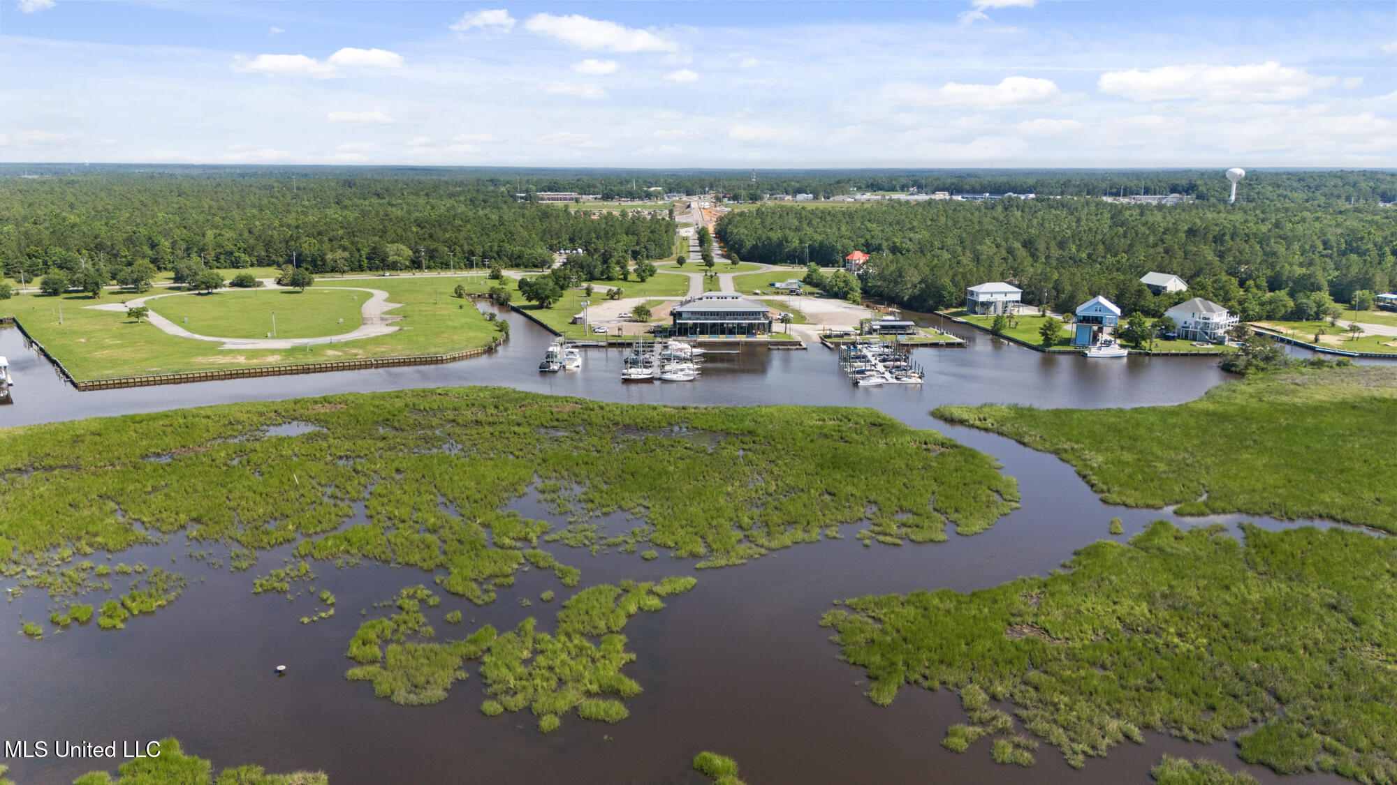 1434 Hanakealoha Place Diamondhead, MS 39525 - Photo 11 of 15 ghubphoto_010