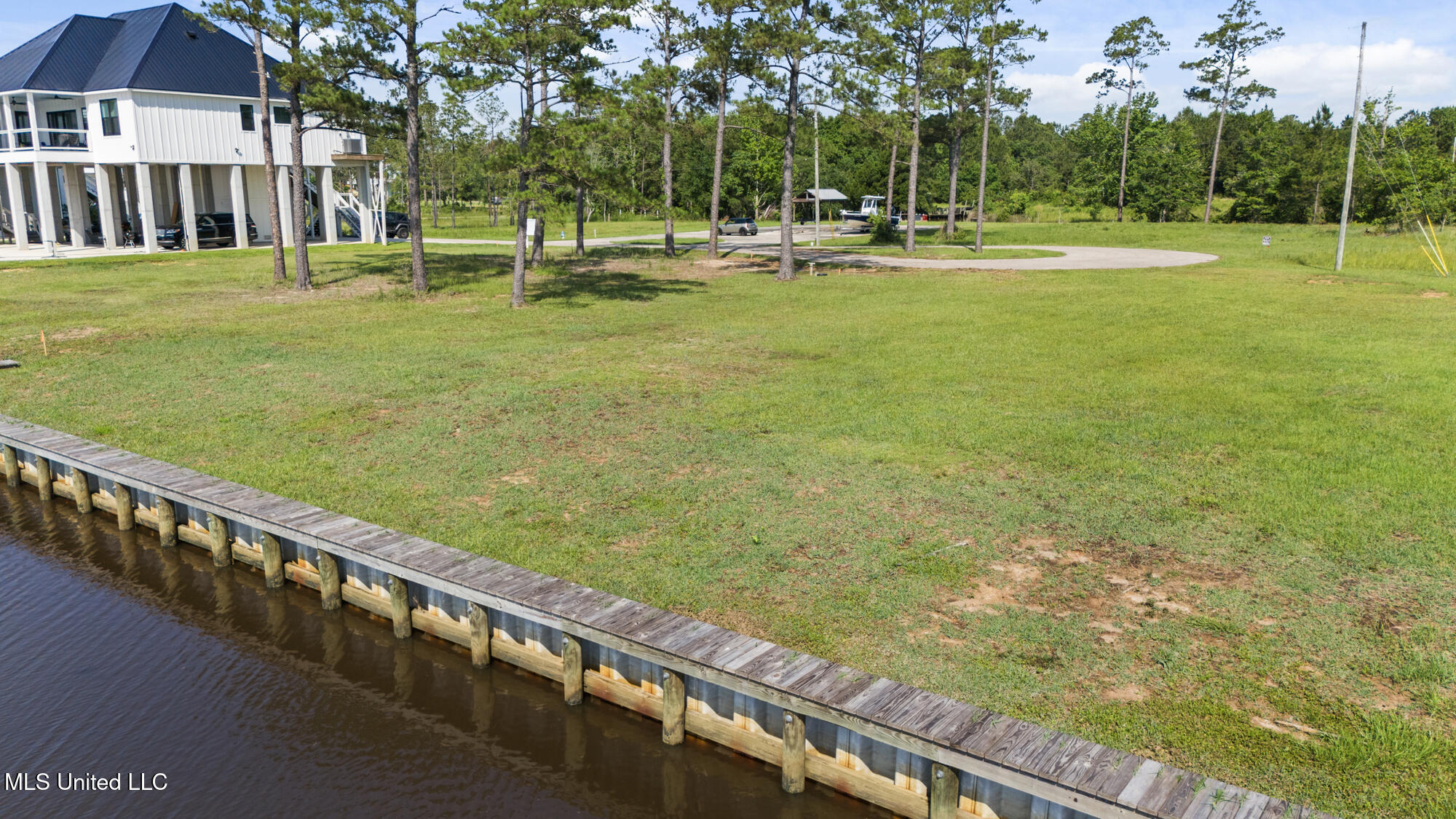 1434 Hanakealoha Place Diamondhead, MS 39525 - Photo 5 of 15 ghubphoto_005