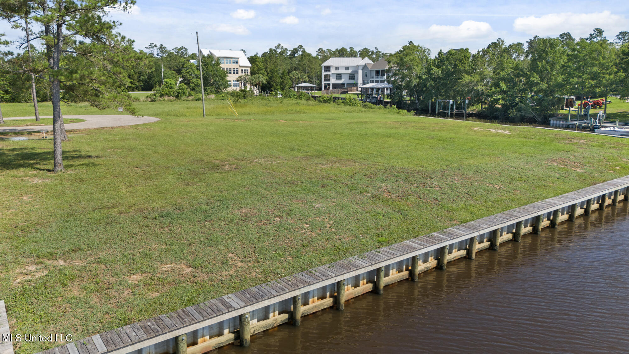 1434 Hanakealoha Place Diamondhead, MS 39525 - Photo 6 of 15 ghubphoto_006