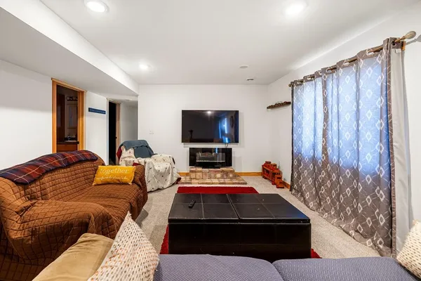 $565,000 | 27633 182nd Street, Holcombe, WI 54745