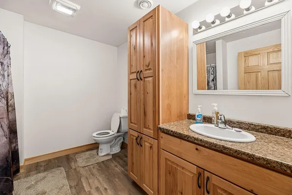 $565,000 | 27633 182nd Street, Holcombe, WI 54745