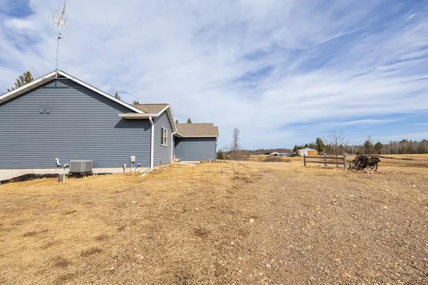 $565,000 | 27633 182nd Street, Holcombe, WI 54745
