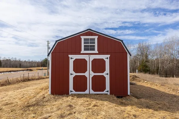 $565,000 | 27633 182nd Street, Holcombe, WI 54745