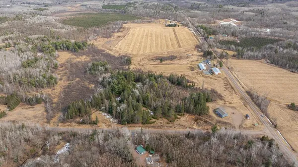 $565,000 | 27633 182nd Street, Holcombe, WI 54745