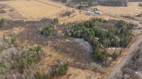 $565,000 | 27633 182nd Street, Holcombe, WI 54745