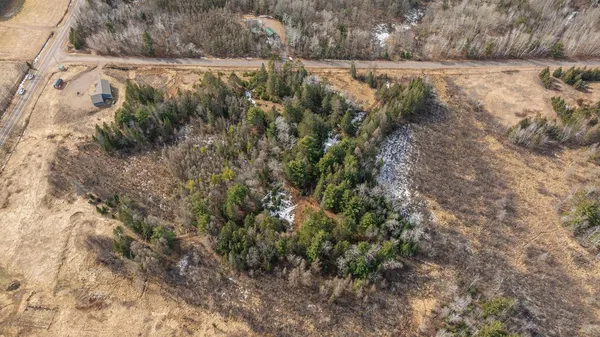 $565,000 | 27633 182nd Street, Holcombe, WI 54745