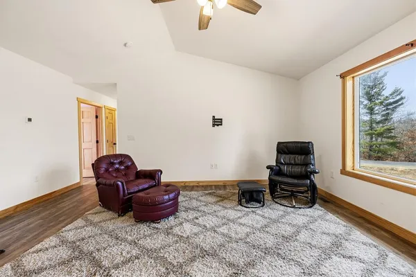 $565,000 | 27633 182nd Street, Holcombe, WI 54745